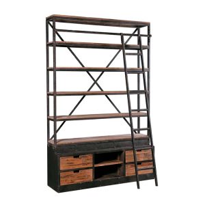 Libreria con scala stile industrial chic