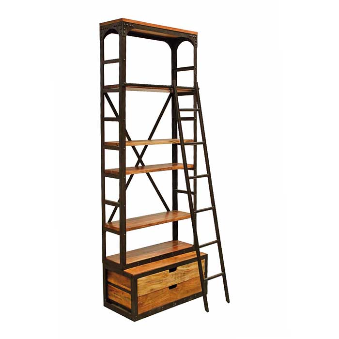 Scaffale stile industrial con scala